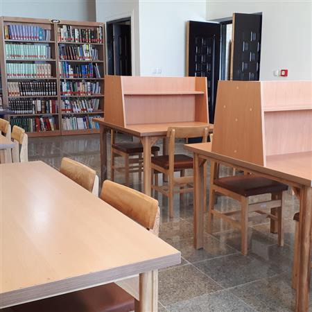بخش سالن مطالعه کتابخانه محیطی آرام و لذت بخش برای مطالعه کتاب